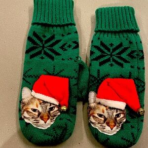 Santa Cat Mittens